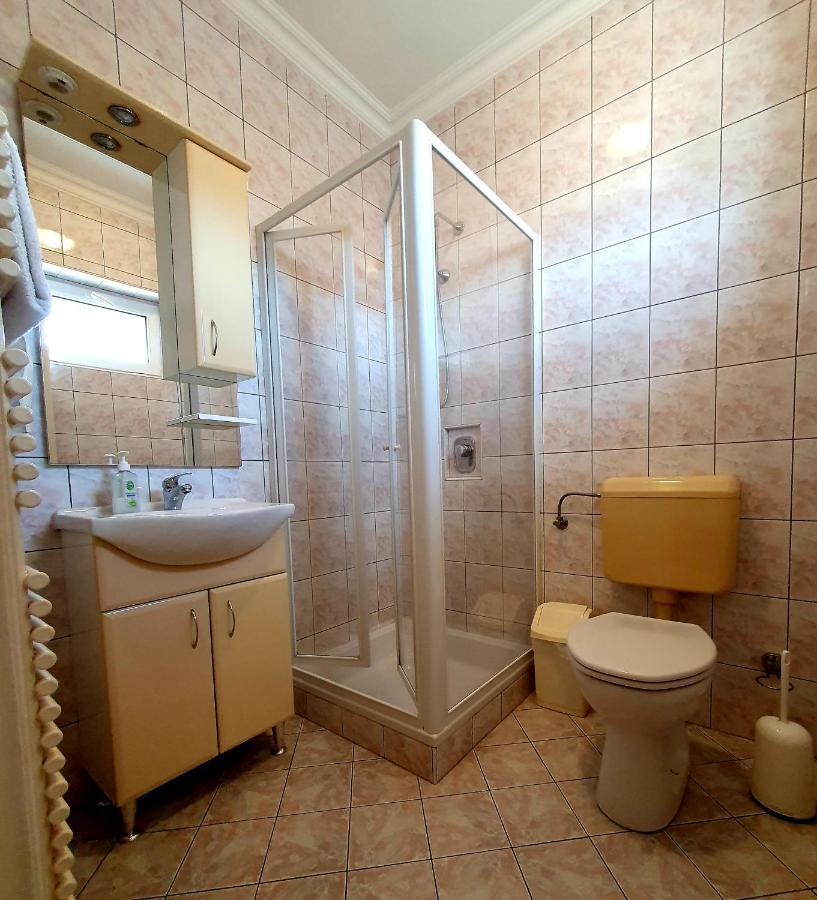 Éva Panzió Sarvar Exterior foto