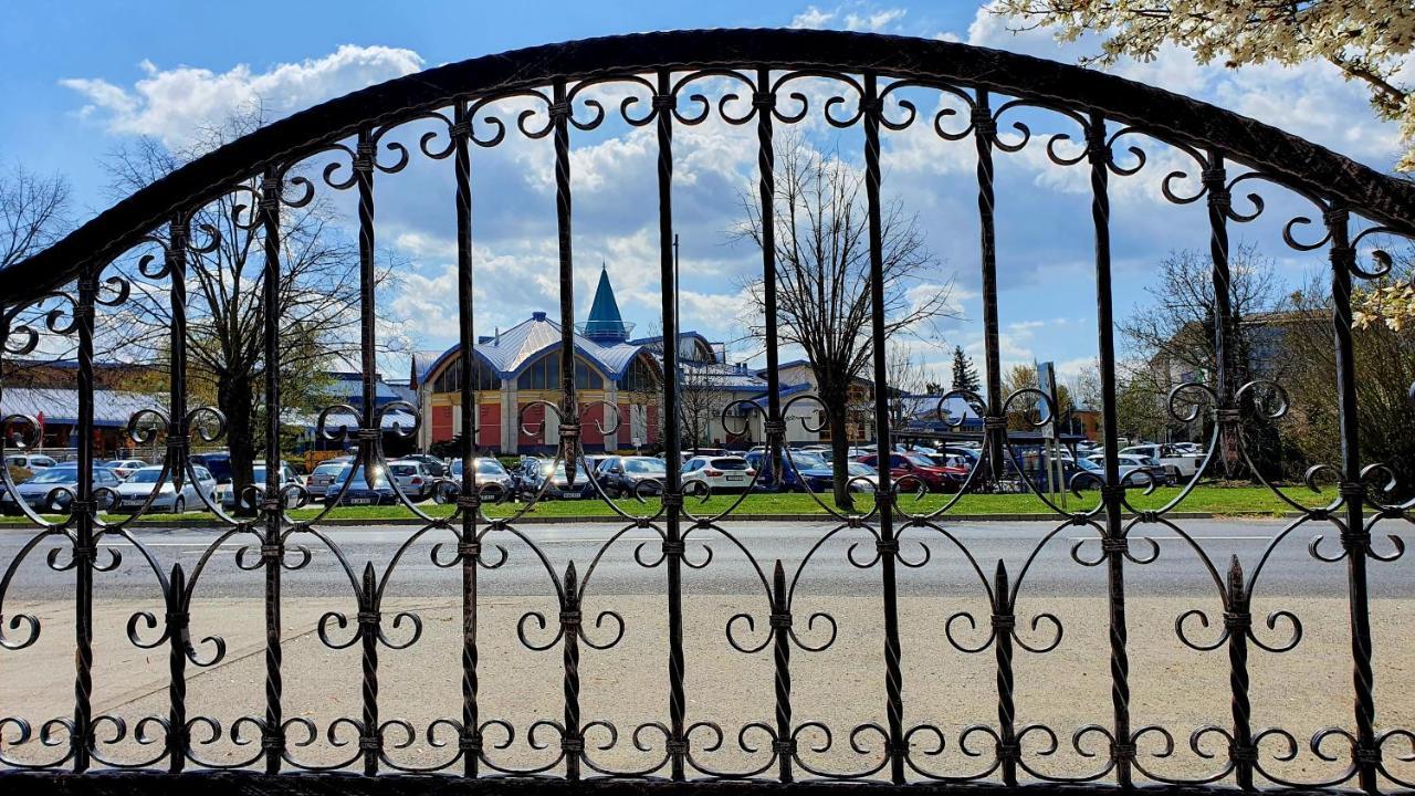 Éva Panzió Sarvar Exterior foto